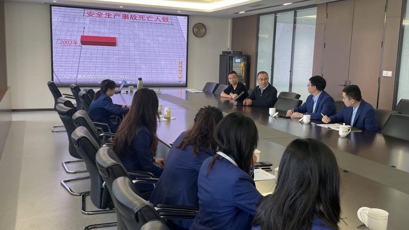 叉车倒车入库，这些技巧让你轻松上手